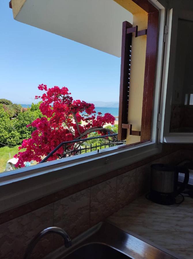 קאבוס Cavos Sunrise Beach Apartments מראה חיצוני תמונה