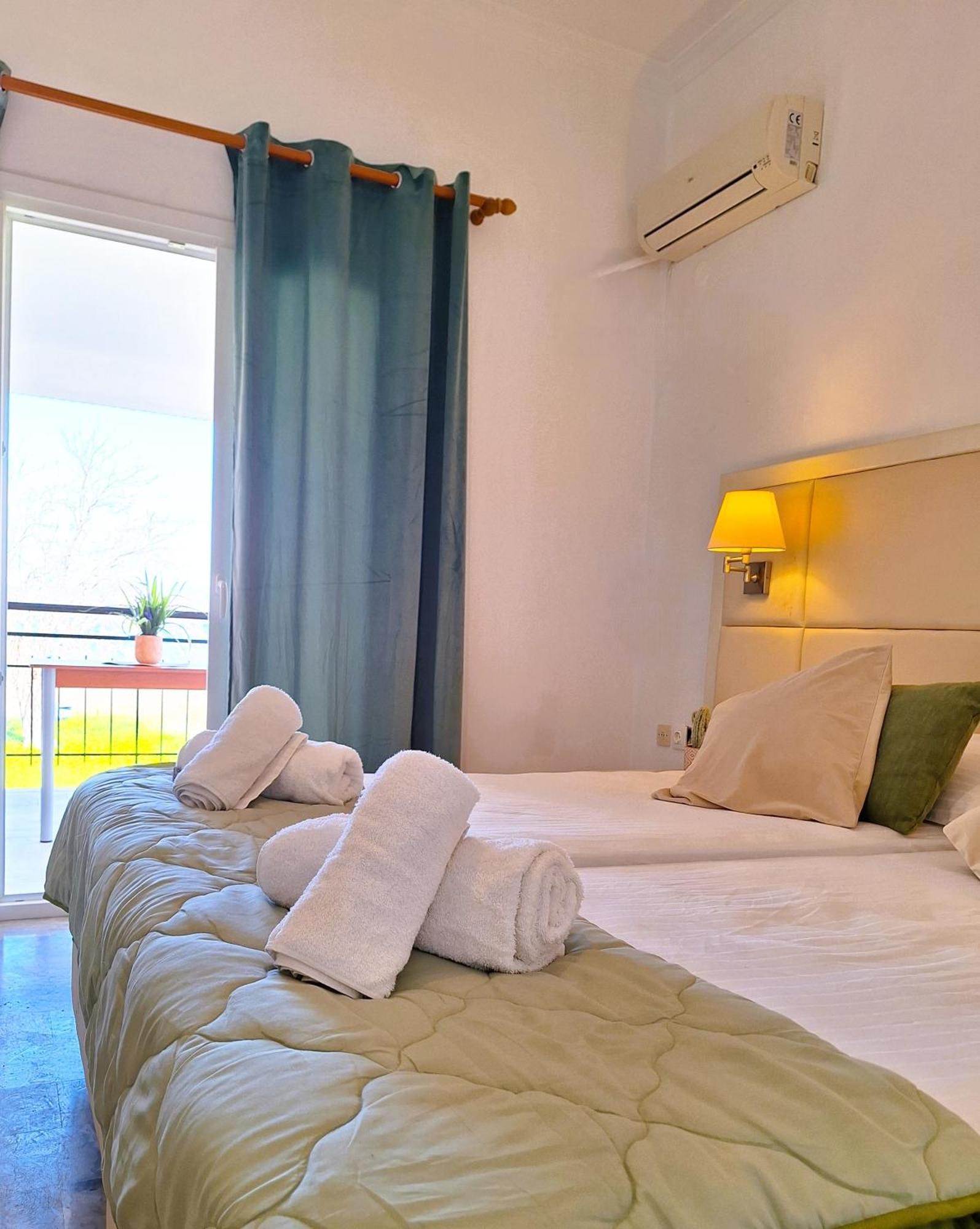 קאבוס Cavos Sunrise Beach Apartments מראה חיצוני תמונה